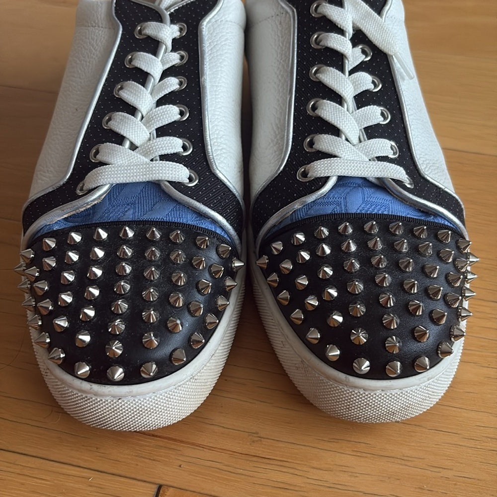 Christian Louboutin Louis Junior Spikes Orlato Flat Sneakers - Picture 3 of 8